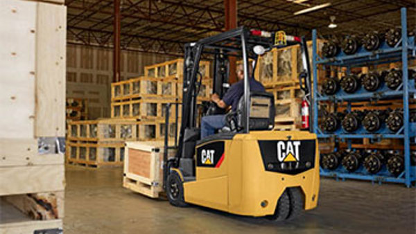 cat-electric-pneumatic-forklift-brochure-ep