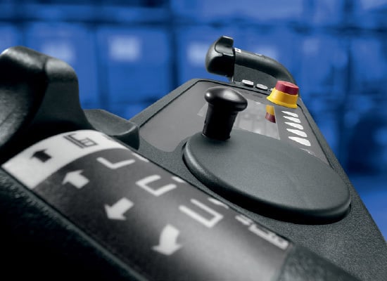 jungheinrich-panel-buttons-switches-ergonomics